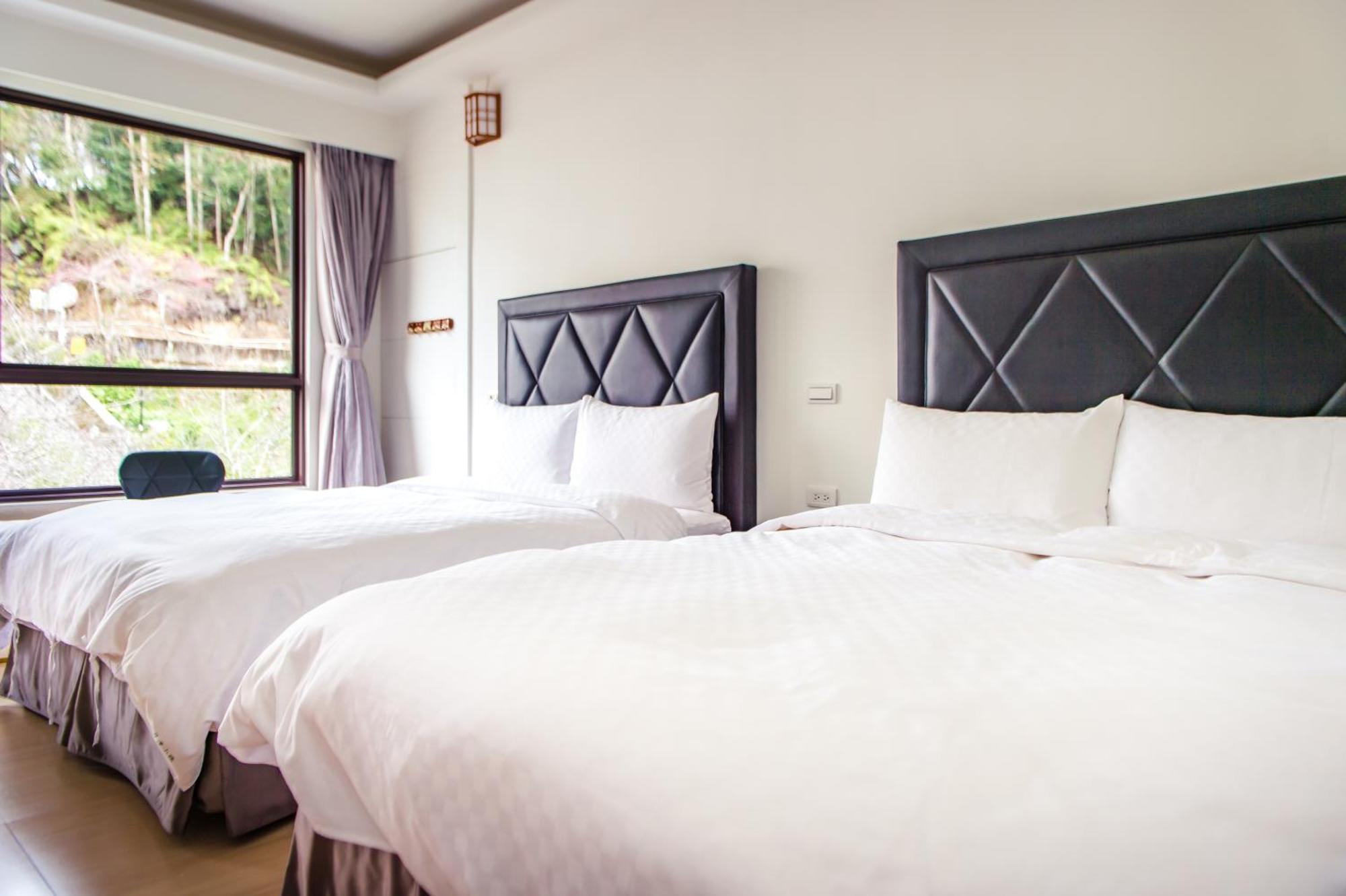 Moonlake B&B Yuchi Pokoj fotografie