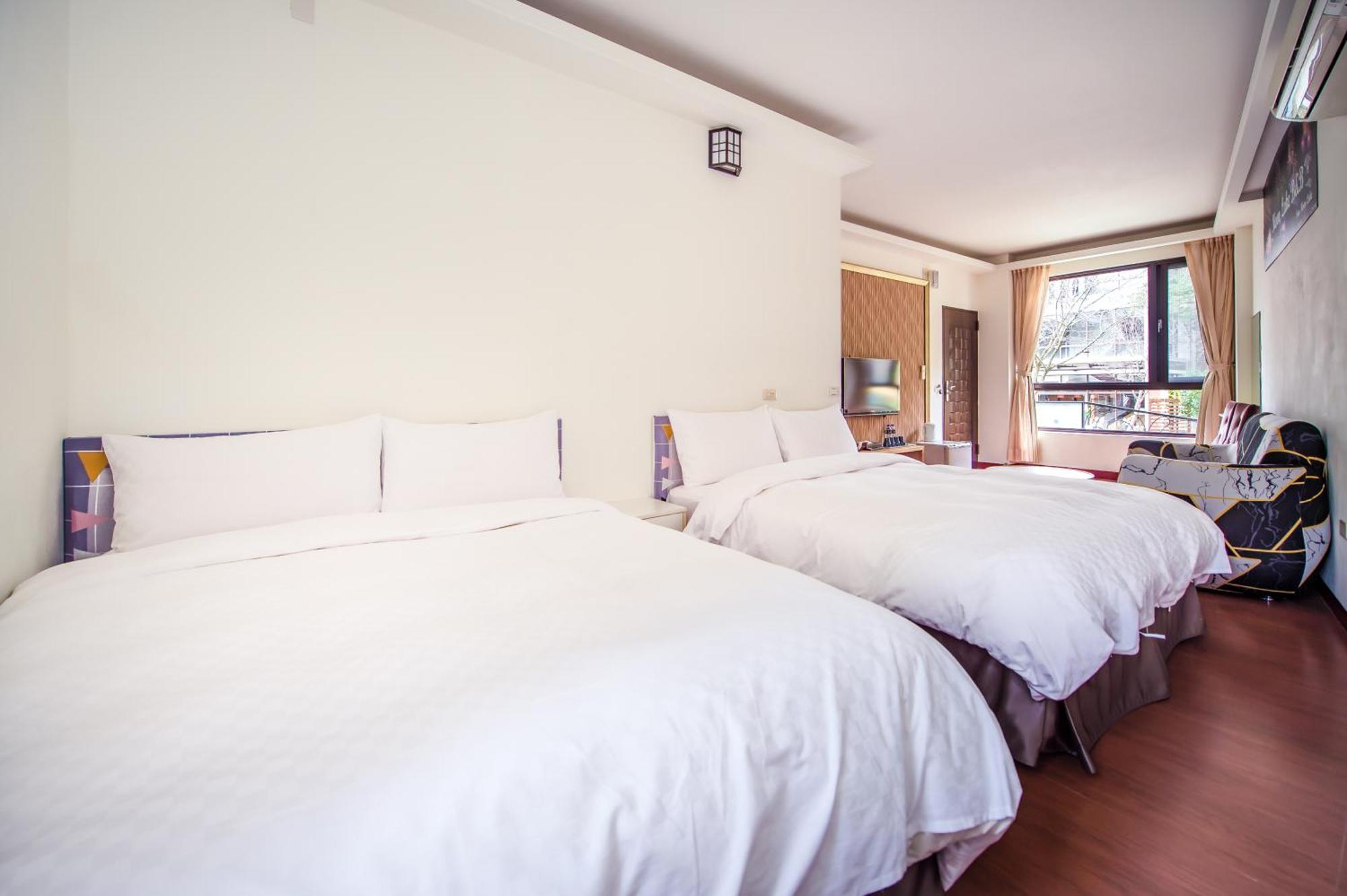 Moonlake B&B Yuchi Pokoj fotografie